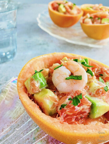 Refreshing Grapefruit Salad with Shrimp and Avocado