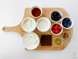 No-Bake Mascarpone Yogurt Cream with Berries – Stracciatella Style 🫐 ingredients