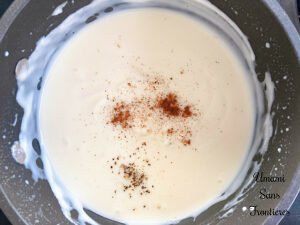 Bechamel mixed butter flour milk salt petter nutmeg in a pot