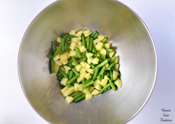 Pasta Pesto potatoes and green beans in a bowl
