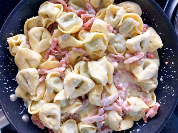 Tortellini tortellini gorgonzola cheese parmesan (parmigiano) cheese bacon