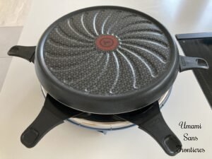 Raclette grill machine