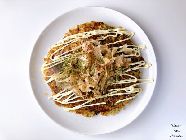 Okonomiyaki okonomiyaki sauce mayonnaise katsuobushi aonori 