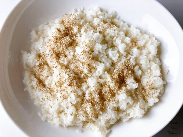 Sushi rice sesame seeds