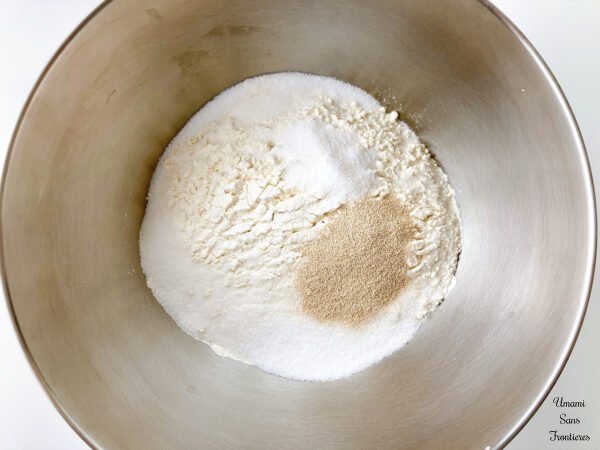 Flour Sugar Vanilla sugar, Dry yeast, Salt