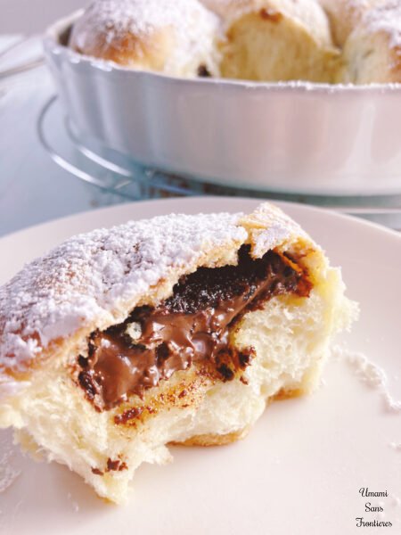 Buchteln Fluffy sweet roll Nutella