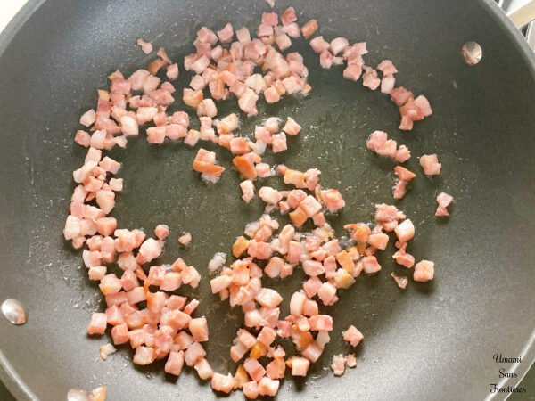 bacon in frypan
