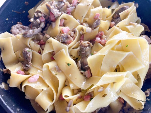Pasta gizzard confit bacon mushroom onion garlic herbs