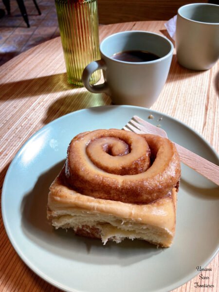 Cinnamon Roll cafe