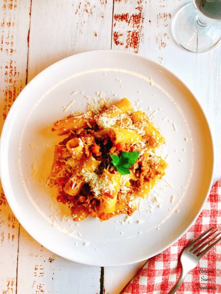Ragù alla Bolognese with Bacon: Traditional Pasta from Bologna