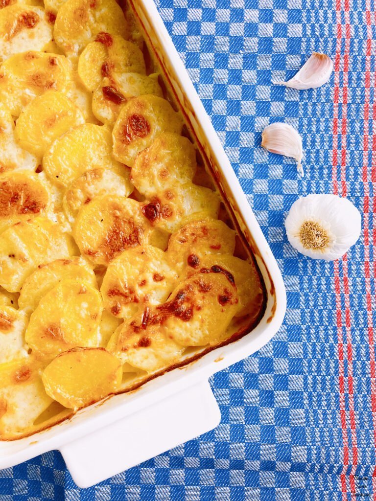 French Creamy potato gratin garlic