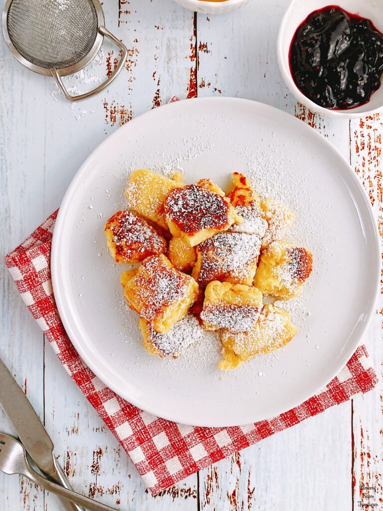 Kaiserschmarrn jam sugar powder