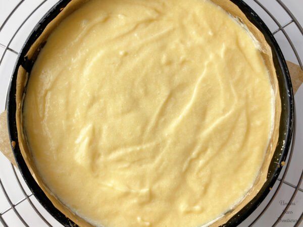 Custard cream and whisked white egg on top