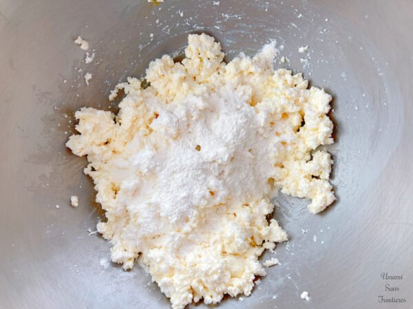Cuttage cheese eggs flour