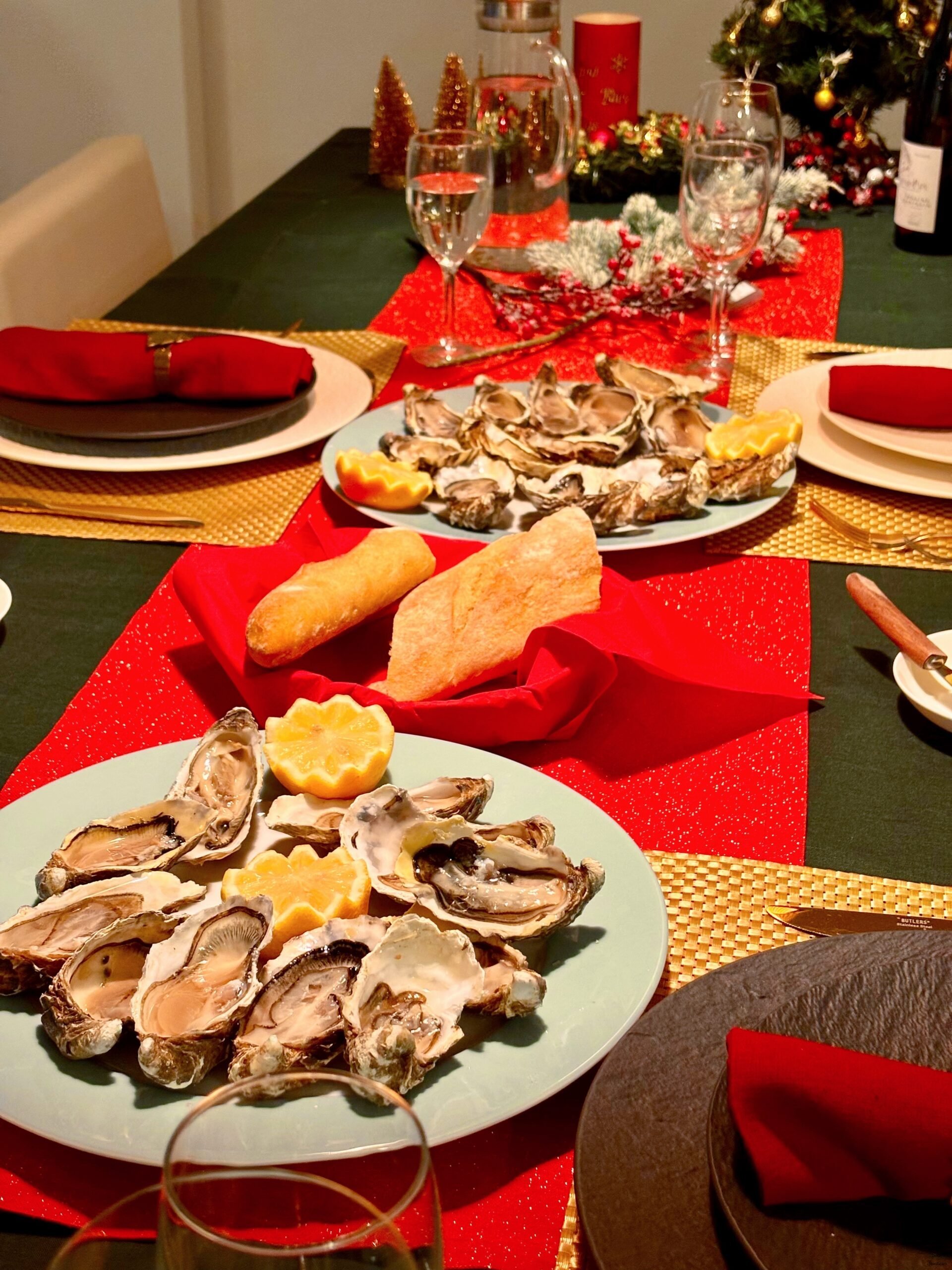 Oysters at the table for Christmas