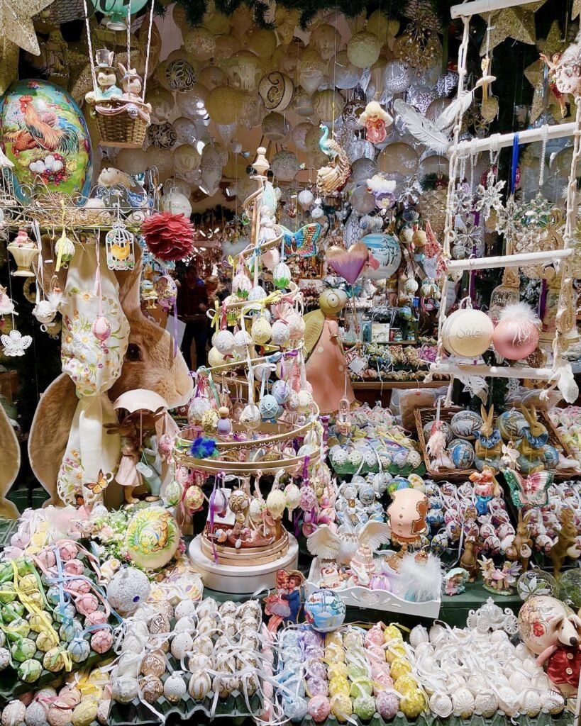 Christmas products shop