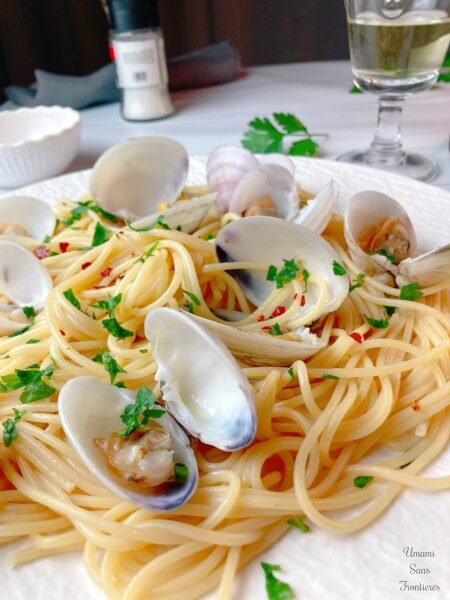 Vongole bianco white wine salt
