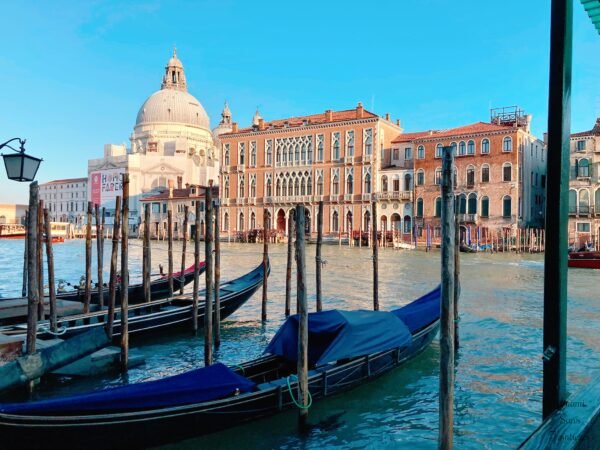 Venice, Vol.1: A City Shaped by History and Water