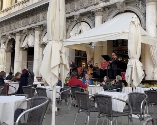 Cafe Venice