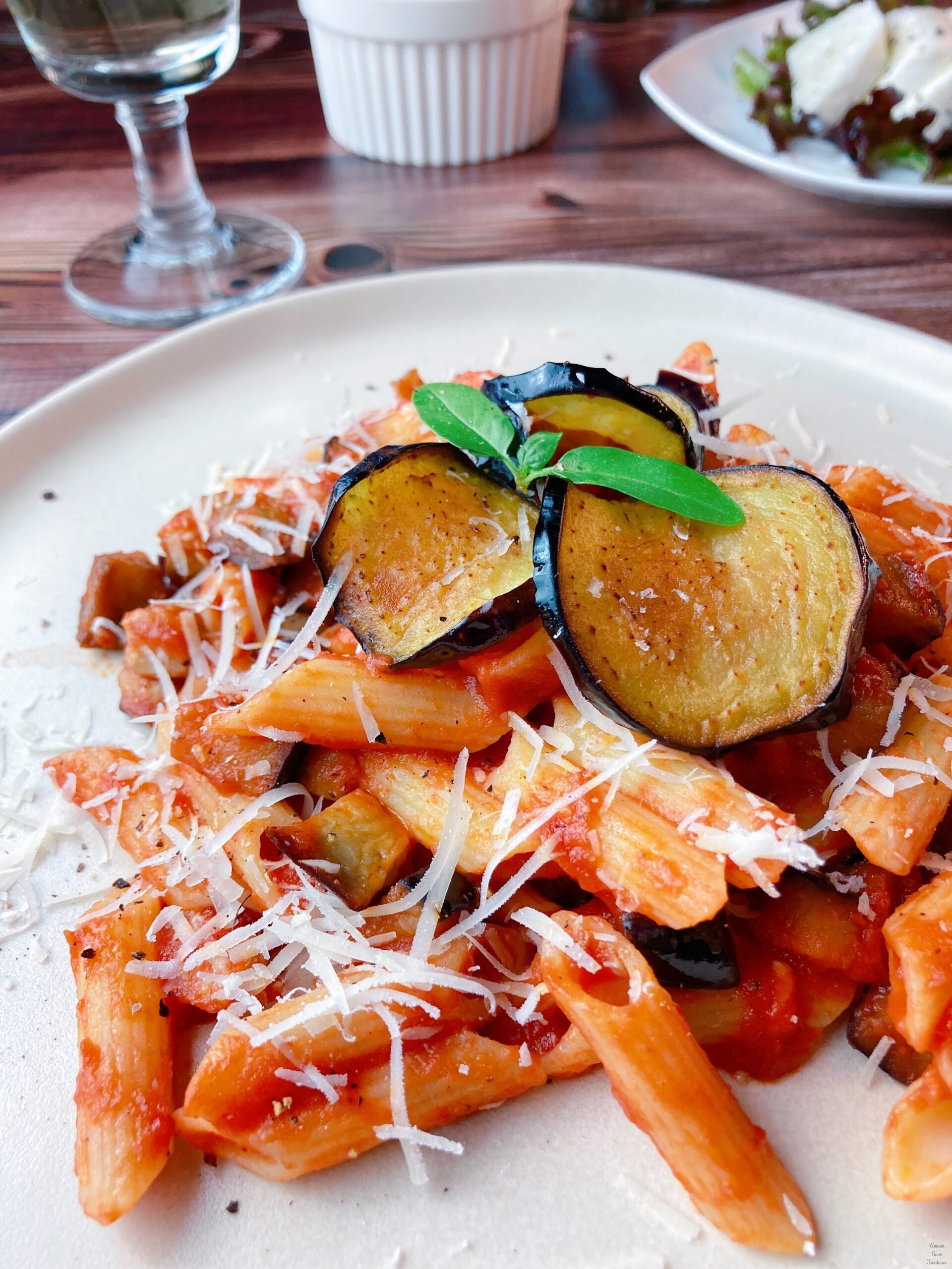 eggplant tomato pasta basil leaves white wine