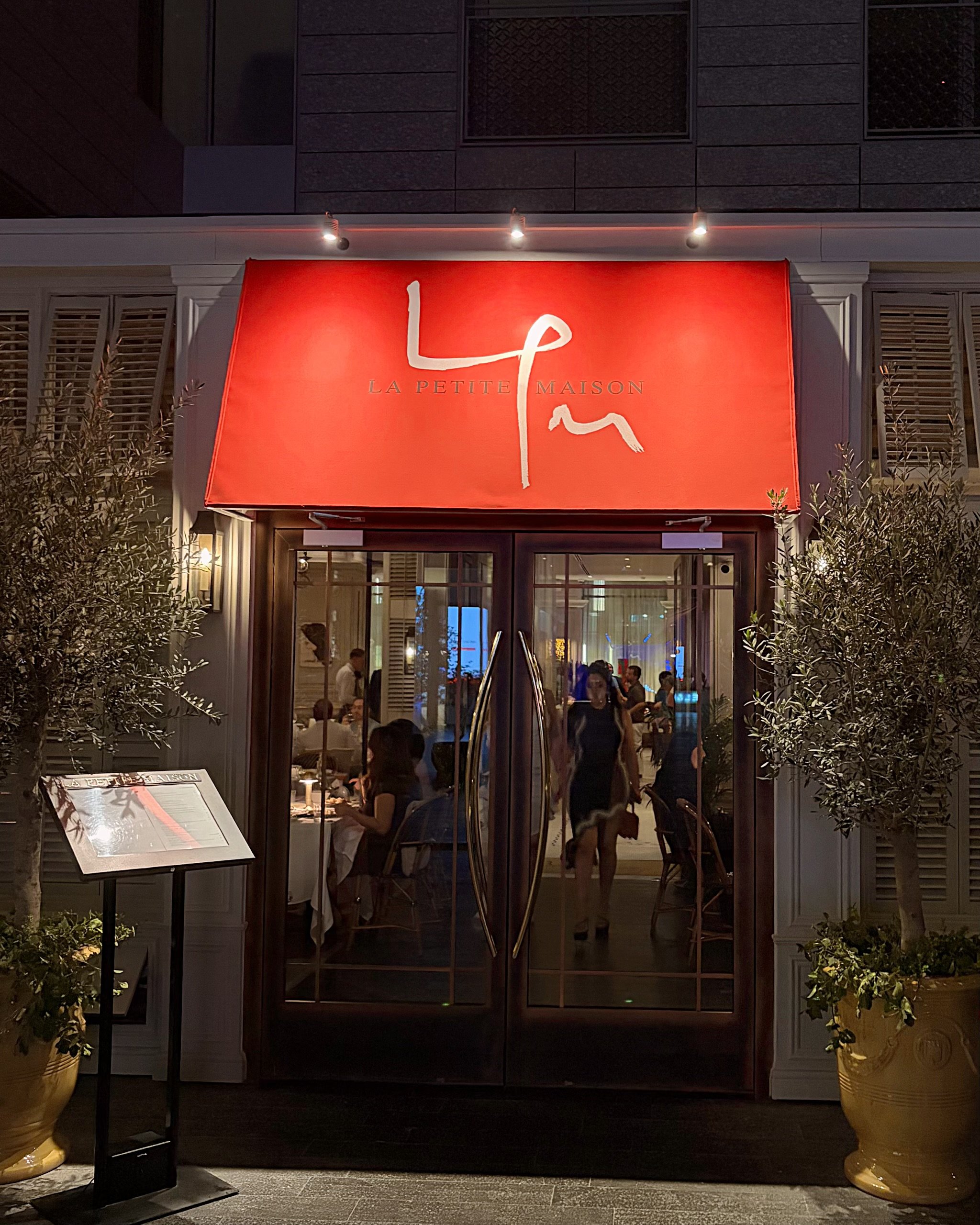 restaurant La Petite Maison entrance