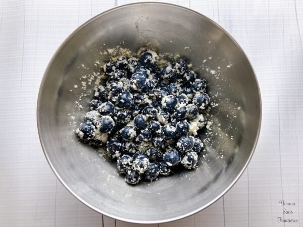 blueberries almond powder