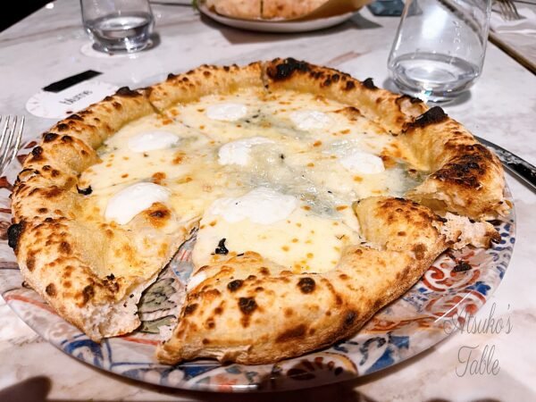 pizza quatro fromaggi