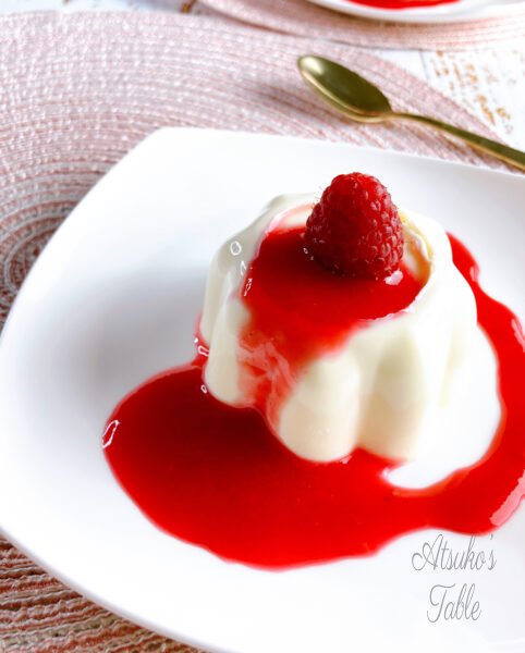 panna cotta raspberry sauce a raspberry