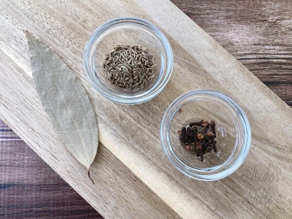 bay leaf cumin seeds cloves