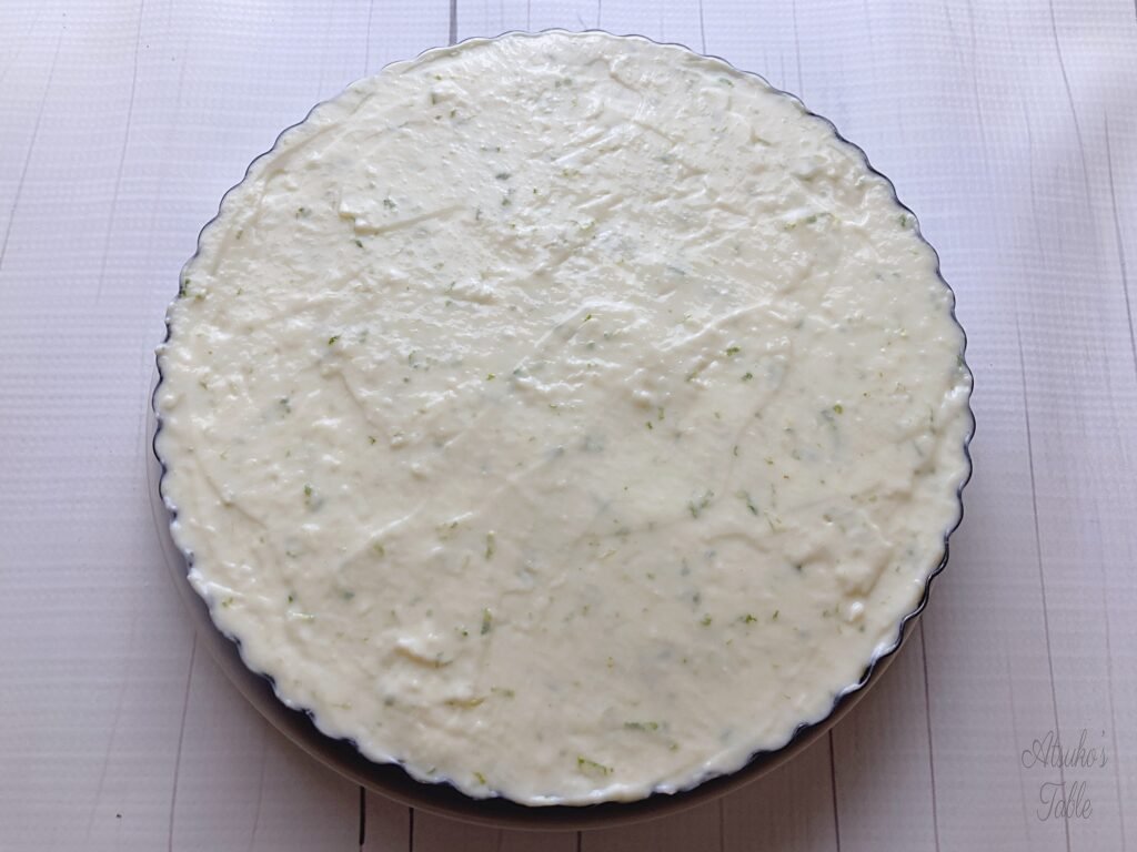 cream cheese on the biscuits tarte
