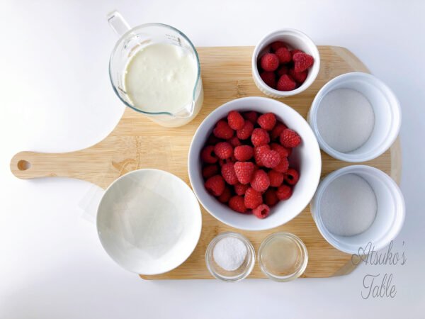 Panna Cotta with Berry Sauce – A Sweet Discovery in Florence 🇮🇹 ingredients