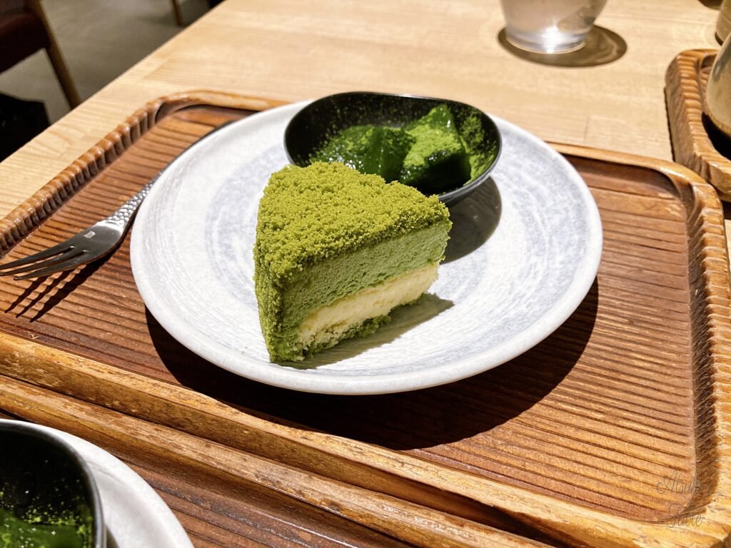 warabimochi matcha cake