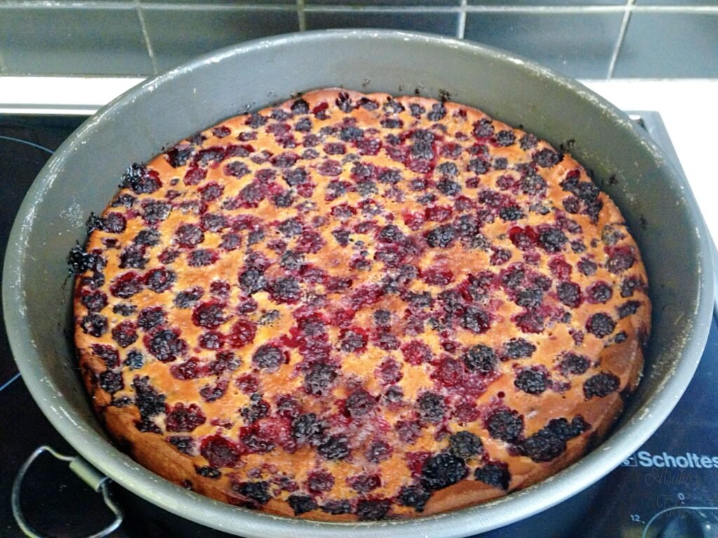 blackberries clafoutis