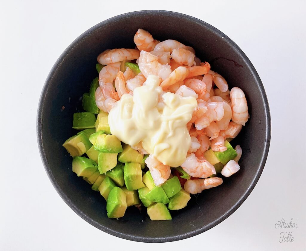 shrimps avocado grapefruits