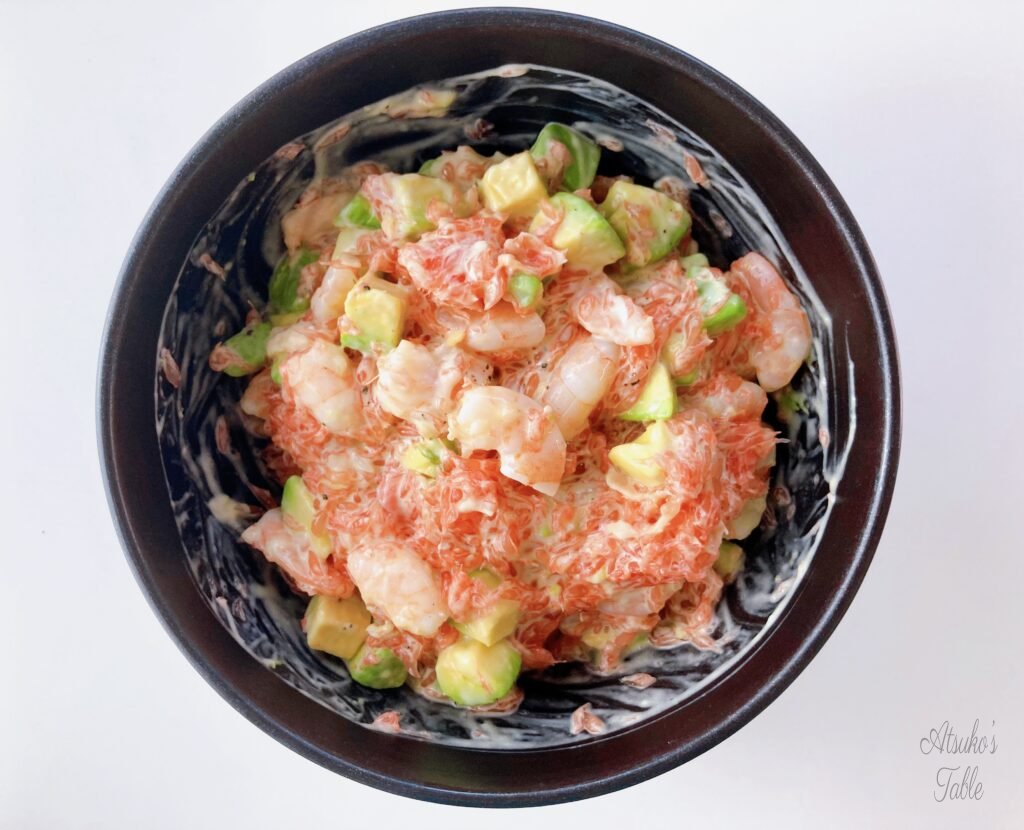 mixed avocado grapefruits shrimps